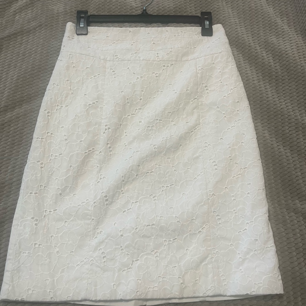 H&M White Lace Pencil Skirt